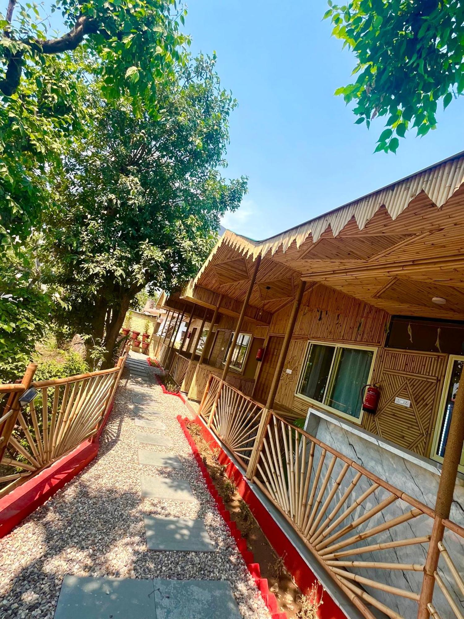 Bamboo Garden Cottages And Cafe Rishīkesh 外观 照片