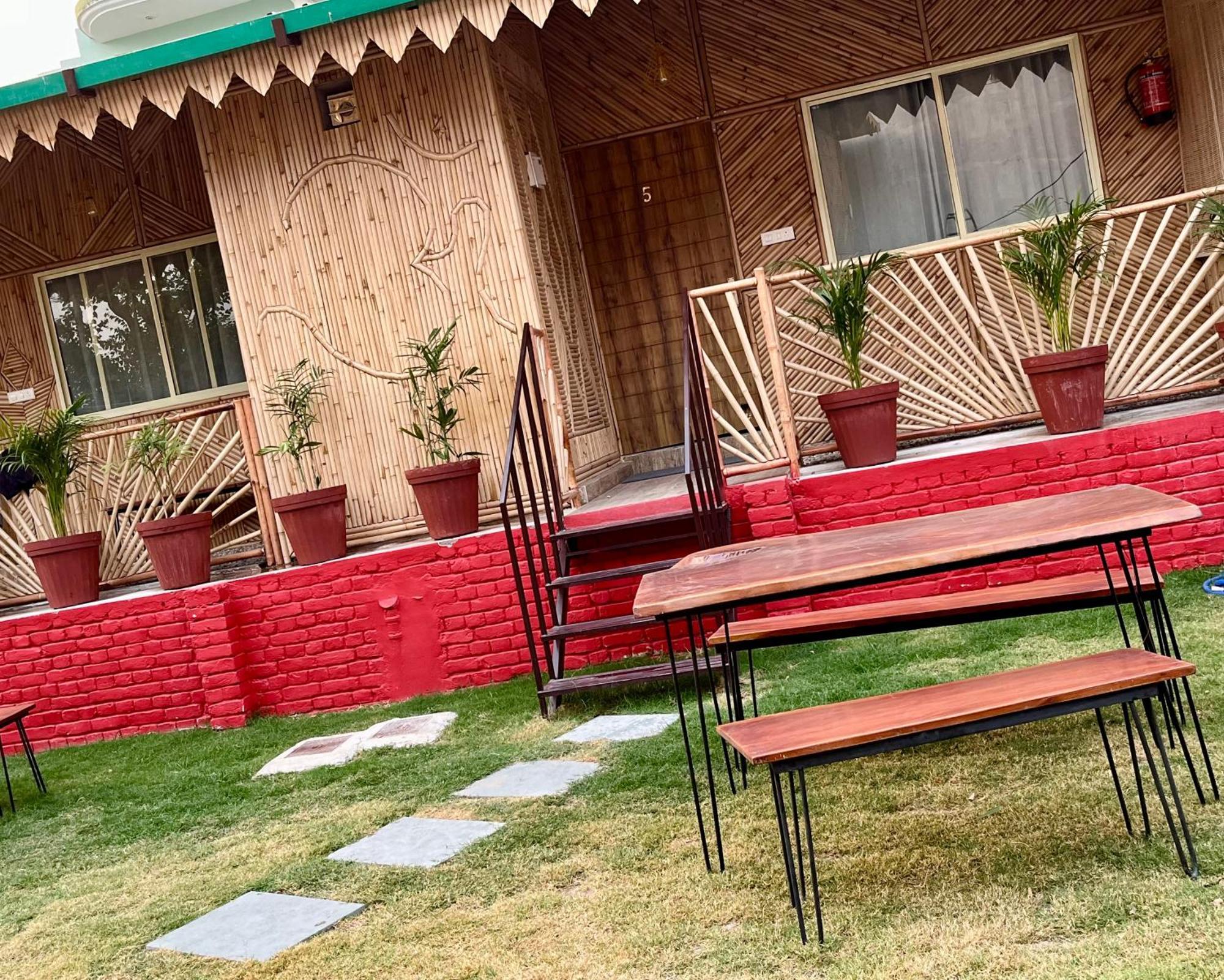 Bamboo Garden Cottages And Cafe Rishīkesh 外观 照片